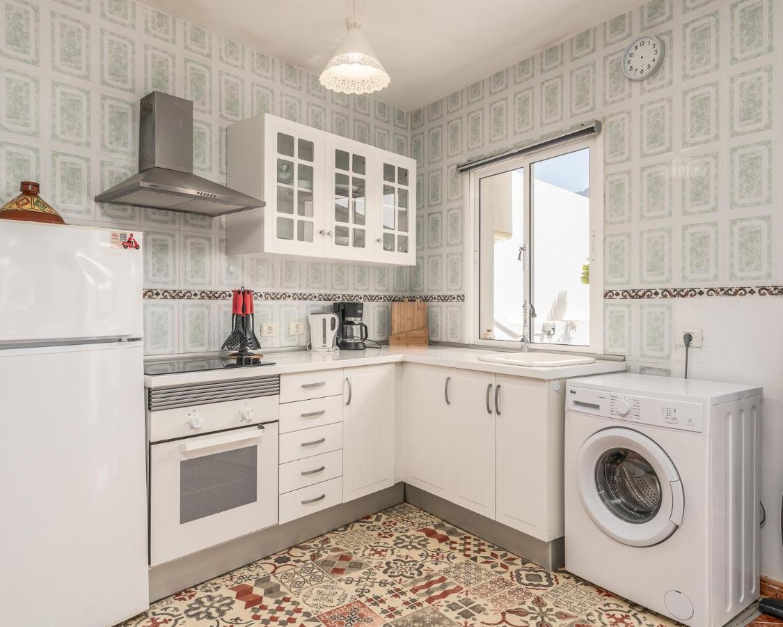 Apartamento Adeje アデヘ エクステリア 写真